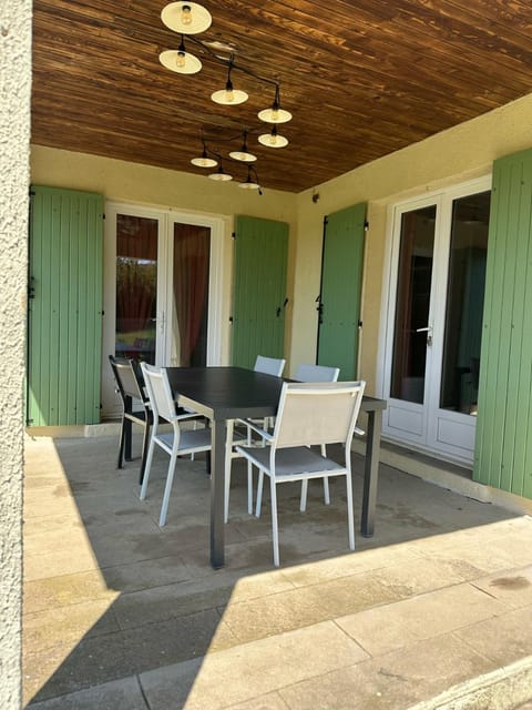 La Maison du Bourboul House in Grospierres