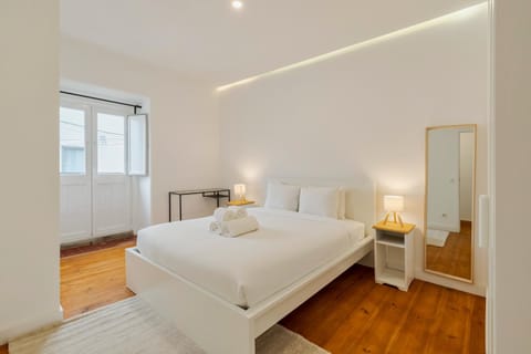 Bed, Photo of the whole room, Bedroom, towels, wardrobe