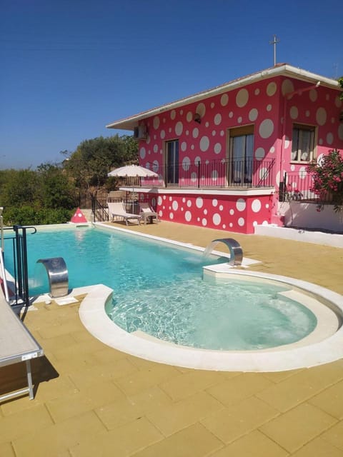 Pool view, Swimming pool, sunbed
