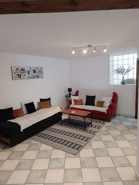 Appartement Aubignan Centre Parfait pour explorer la Provence Apartment in Carpentras