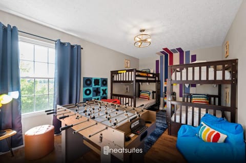 3BR Condo Near Ark Encounter, 8 Guests, Parking Apartment in Williamstown