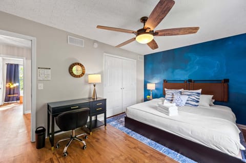 3BR Condo Near Ark Encounter, 8 Guests, Parking Apartment in Williamstown