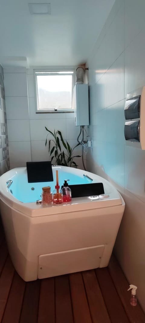 Apartmento com Jacuzzi para DOIS Bingen Petrópolis Apartment in Duque de Caxias