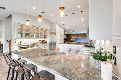 The Cove Lakehouse House in Lake Travis