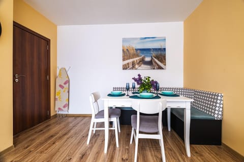 Living room, Decorative detail, Seating area, Dining area, flat iron, furniture