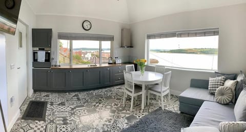 PERIWINKLE COTTAGE, with the most amazing sea view House in County Waterford