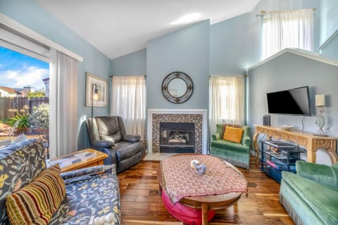 Succulents and Seashells - Coastal Paradise by Beach House in Marina