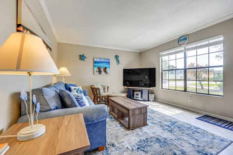 Walk to St Augustine Beach! Condo with Pool Access Apartment in Saint Augustine Beach