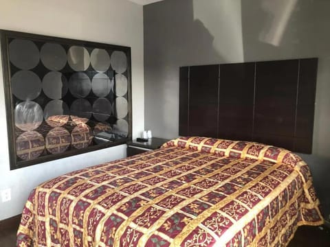 El Grande Motel Hotel in South Gate