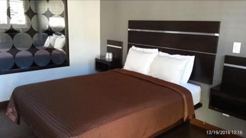 El Grande Motel Hotel in South Gate