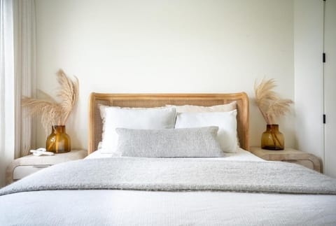 DT Luxury Oasis W Pool & Gym House in Zilker