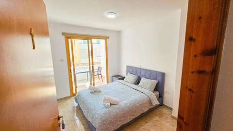 Bed, Balcony/Terrace, Bedroom, towels, wardrobe