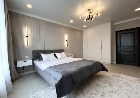 Bed, Photo of the whole room, Bedroom, wardrobe