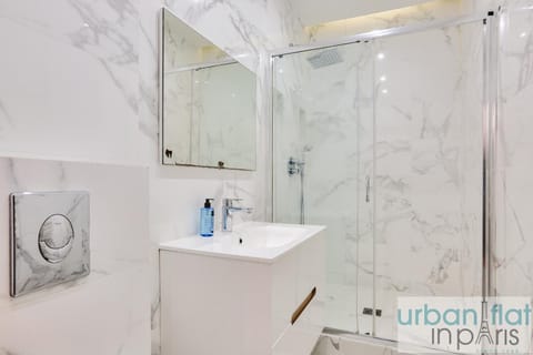 Urban Flat 67 - Spacious Flat in Central Paris Apartment in Paris