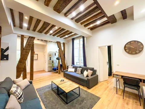 Urban Flat 67 - Spacious Flat in Central Paris Apartment in Paris