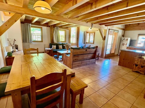 Living room, Dining area