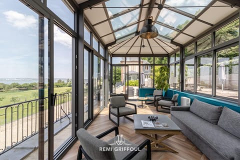 La Tour de l’Estuaire Sea View & Shared Garden 6 guests House in Honfleur