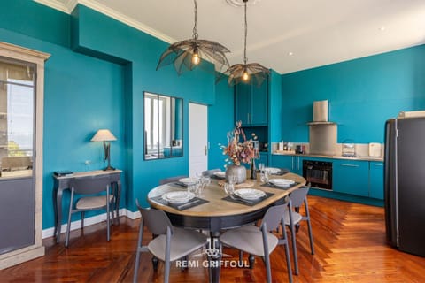 La Tour de l’Estuaire Sea View & Shared Garden 6 guests House in Honfleur