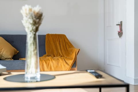 West End 2 Bed Maisonette - Parking & Wi-Fi Apartment in Aberdeen