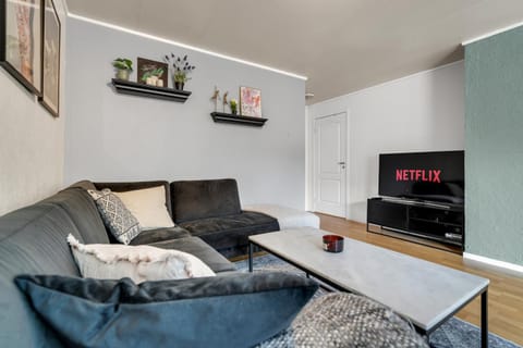 The Arctic Pearl I Near City Center I Free Parking Apartment in Tromso