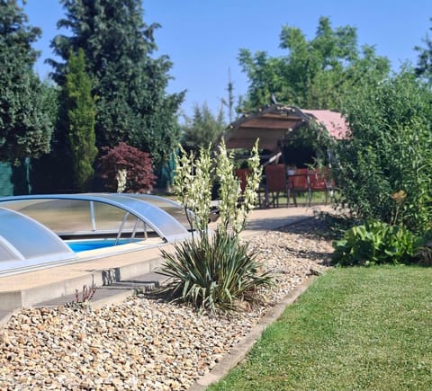 Balcony/Terrace, Swimming pool