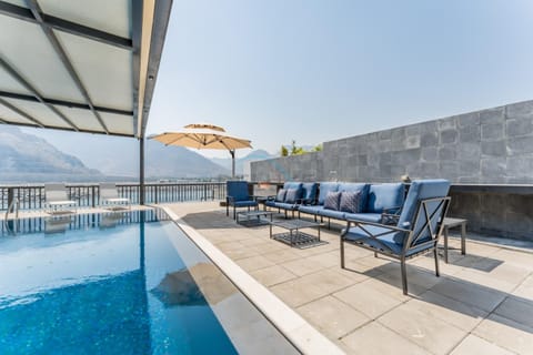 View (from property/room), Mountain view, Pool view, Swimming pool