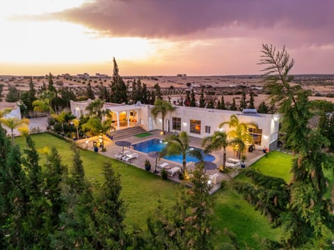 Property building, Garden view, Swimming pool, Sunset
