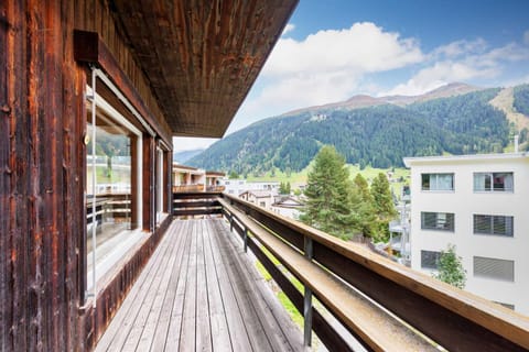 Luxe Davos Residence with Views Private Balcony Apartment in Davos