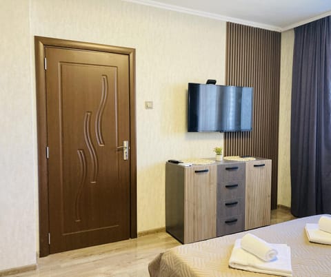 TV and multimedia, Photo of the whole room