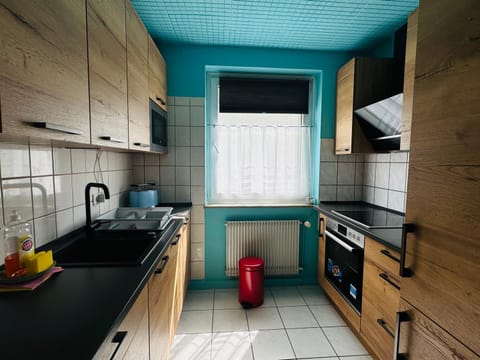 Kitchen or kitchenette, kitchen