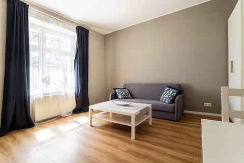Living room, Photo of the whole room, Seating area