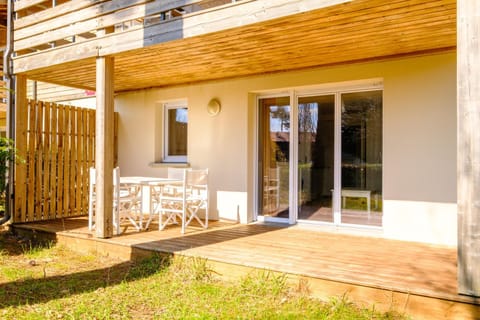Balcony/Terrace, Garden view