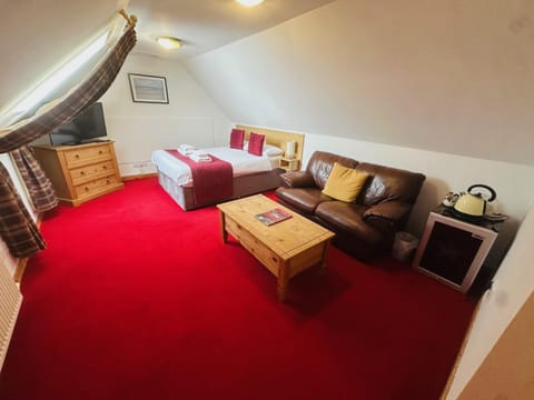 Top Floor Princes Street Apartment in Thurso