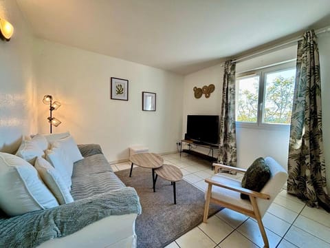 Maison 8 personnes Garage & Terrasse privée House in Besançon