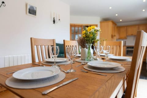 Central Stay - Old Town Dingle House in Dingle