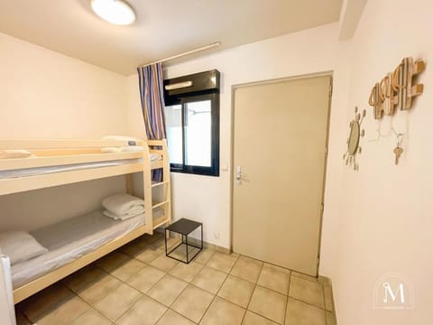 Spacieux T3 dans une résidence avec piscine Apartment in Sanary-sur-Mer