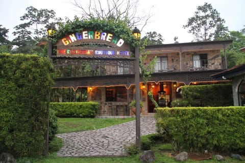 Property building, Restaurant/places to eat, Street view