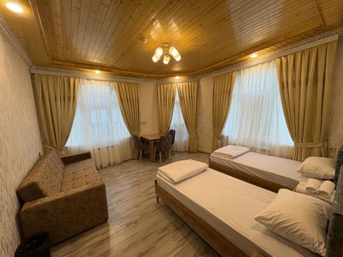 Bed, Photo of the whole room, Seating area, Bedroom