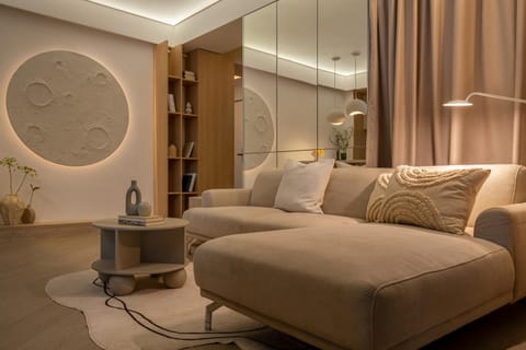 Library, Living room, Seating area