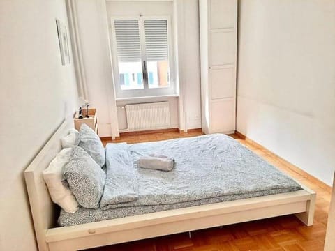 Huge 3 Room City Center Apartment next to Zurich HB Konrad - Self Checkin Apartment in Zurich City