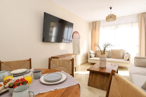 Communal lounge/ TV room, Living room