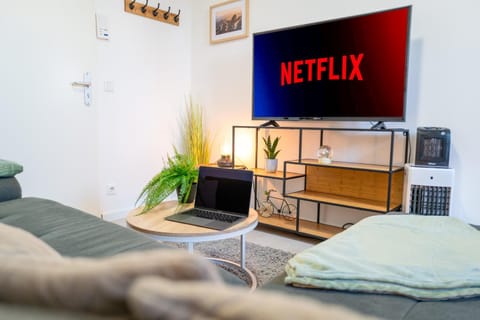 TV and multimedia, Seating area