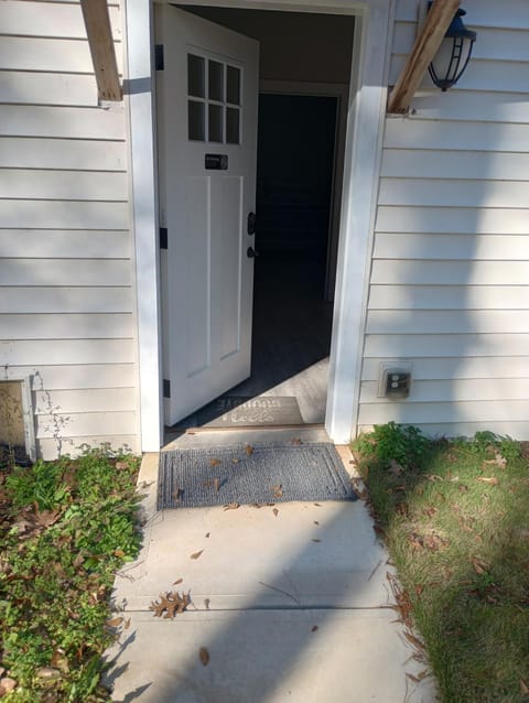 The Manor at Becks Lake Apartment in Alabama