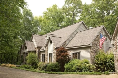 Property building, Street view