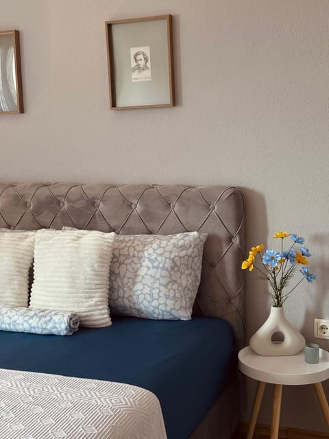 Bed, Decorative detail, Bedroom