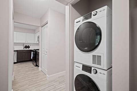 Charming Rochester Retreat Cozy & Stylish Stay Apartment in Rochester