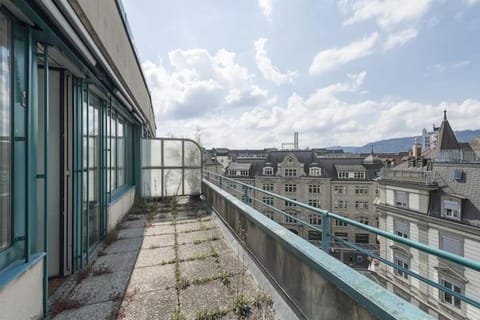 City center Flats in Zurich Downtown, Jakobade - Self Checkin Apartment in Zurich City