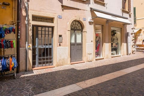 Ca'Dinora - Venetia apartment - Apartment in Bardolino