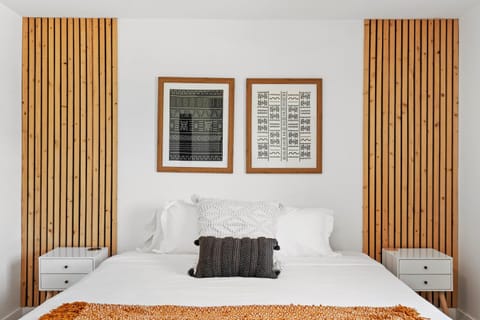 3 BR Condo in Palm Springs with Community Pool House in Palm Springs