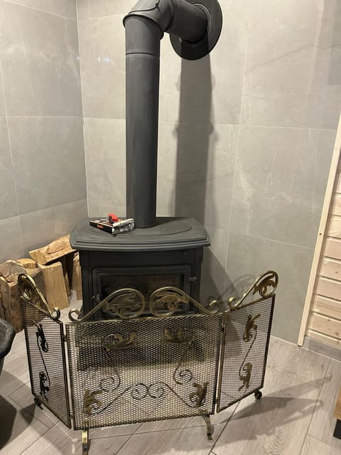 ''Kaszebe ''Domek letniskowy całoroczny z jacuzzi ,klimatyzacja nad jeziorem Raduńskim House in Pomeranian Voivodeship